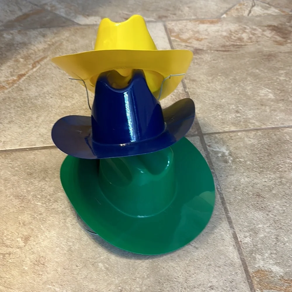 Doggie cowboy hats retro 1999-2000 made in USA worn by Scottie yellow blue green